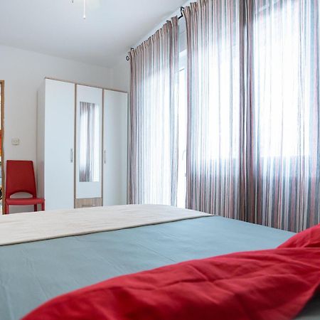 Stara Baska Apartments エクステリア 写真