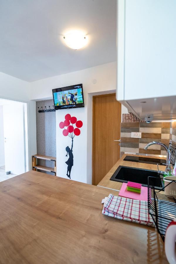 Stara Baska Apartments エクステリア 写真