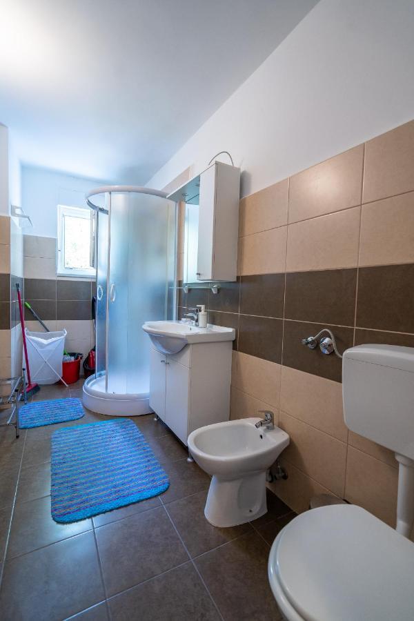 Stara Baska Apartments エクステリア 写真