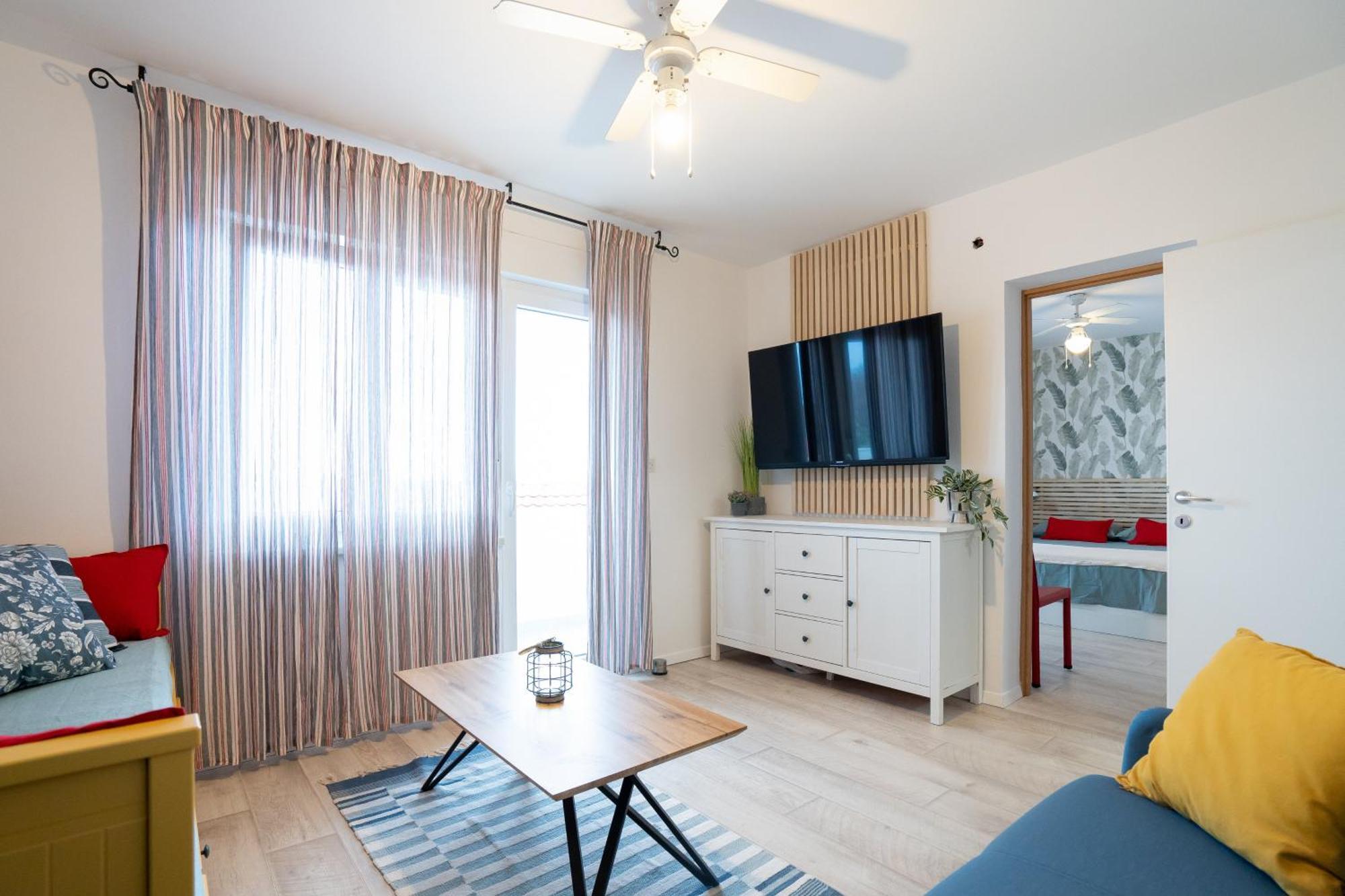 Stara Baska Apartments エクステリア 写真